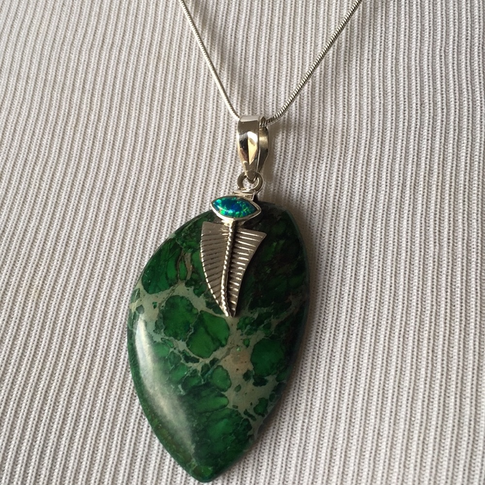 Ladies Pendant Necklace - Picture 2 of 6